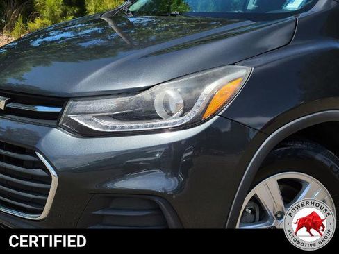 Used 2017 Chevrolet Trax LT FWD image 11