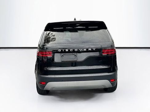 Used 2024 Land Rover Discovery S image 6