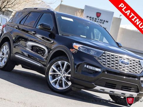 Used 2024 Ford Explorer Platinum w/ Technology Package AWD/4WD image 1