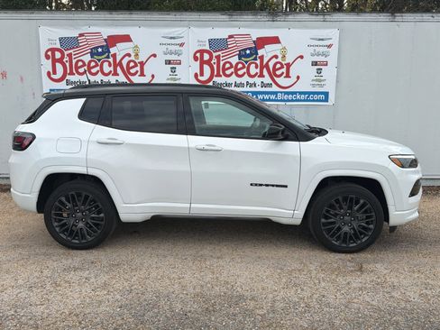 Used 2023 Jeep Compass High Altitude image 2