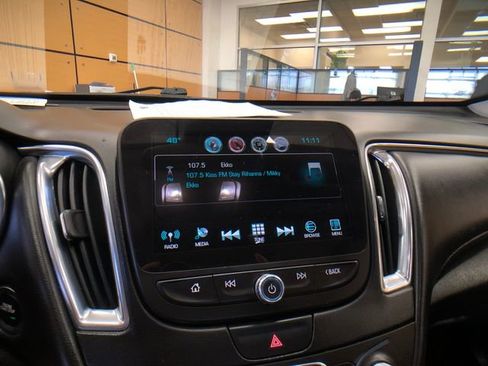 Used 2016 Chevrolet Malibu LT w/ Leather Package image 15