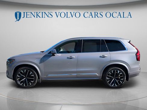 New 2026 Volvo XC90 T8 Plus AWD/4WD image 7