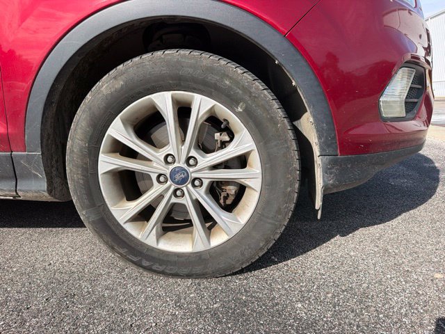 Used 2017 Ford Escape SE w/ Equipment Group 201A AWD/4WD image 10