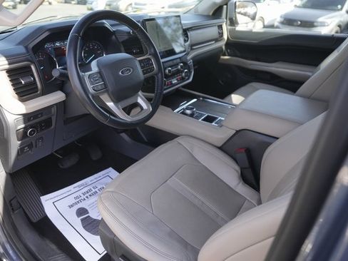 Certified 2023 Ford Expedition Limited image 8