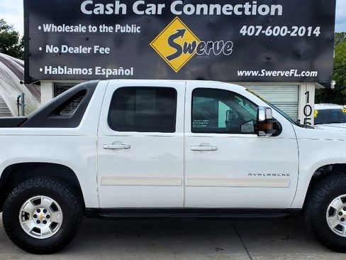 Used 2011 Chevrolet Avalanche LS RWD image 6