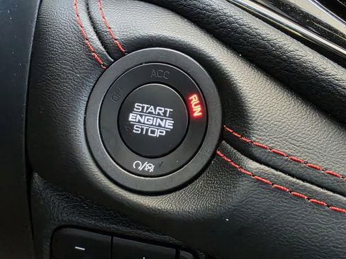 Used 2025 Dodge Durango GT AWD/4WD image 25