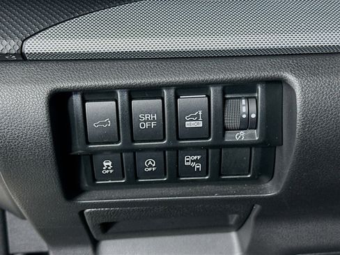 Used 2021 Subaru Forester Limited image 16