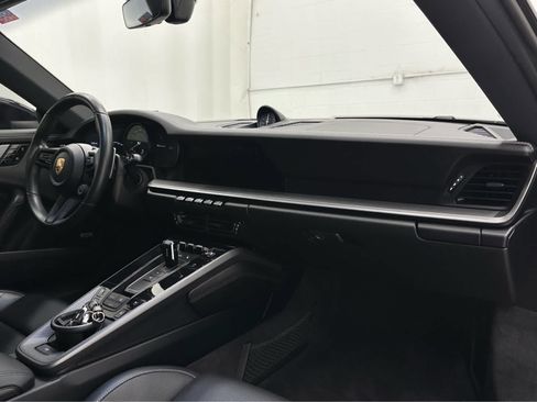 Used 2020 Porsche 911 Carrera 4S AWD/4WD image 15