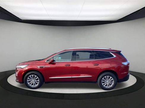 Used 2024 Buick Enclave Premium image 5
