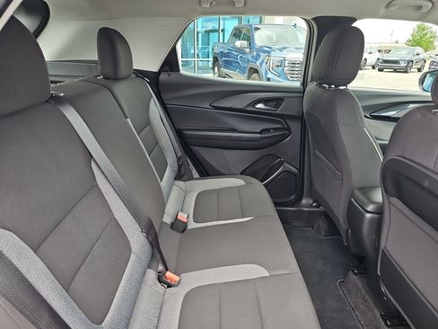 Used 2023 Chevrolet TrailBlazer LS FWD image 27