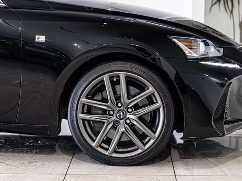 Used 2018 Lexus IS 350 AWD image 10