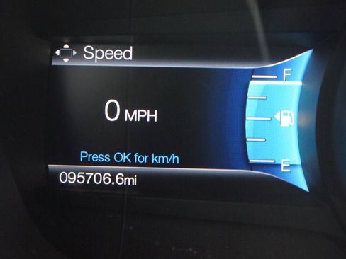 Used 2017 Ford Fusion Titanium image 4