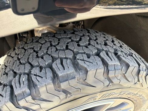 Certified 2024 Chevrolet Tahoe Z71 w/ Z71 Off-Road Package image 28