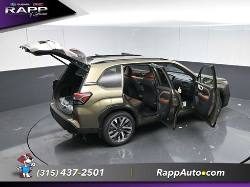 Used 2025 Subaru Forester Touring image 33