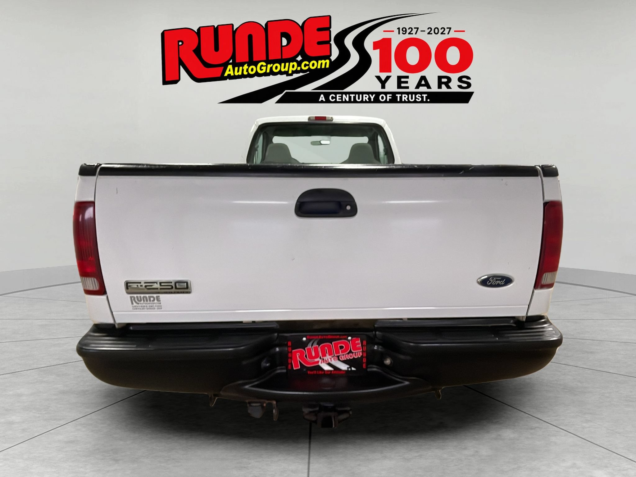 Used 2006 Ford F250 4x4 Regular Cab Super Duty image 4