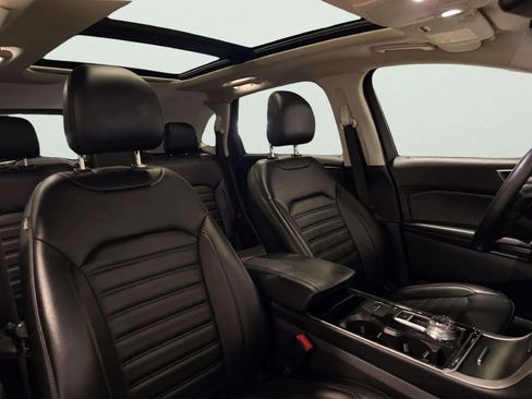Used 2019 Ford Edge SEL w/ Equipment Group 201A AWD/4WD image 28