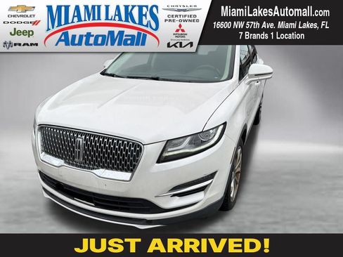 Used 2019 Lincoln MKC Select w/ Select Plus Package FWD image 1