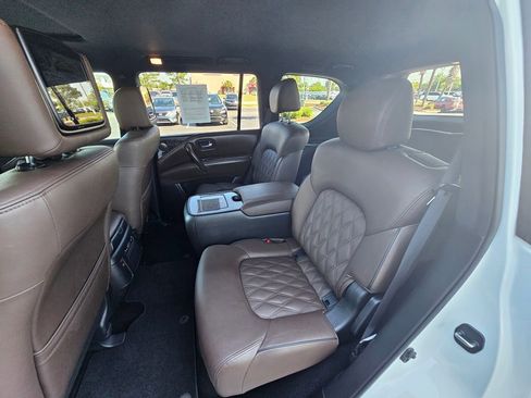 Used 2023 Nissan Armada Platinum w/ Captain's Chairs Package RWD image 14