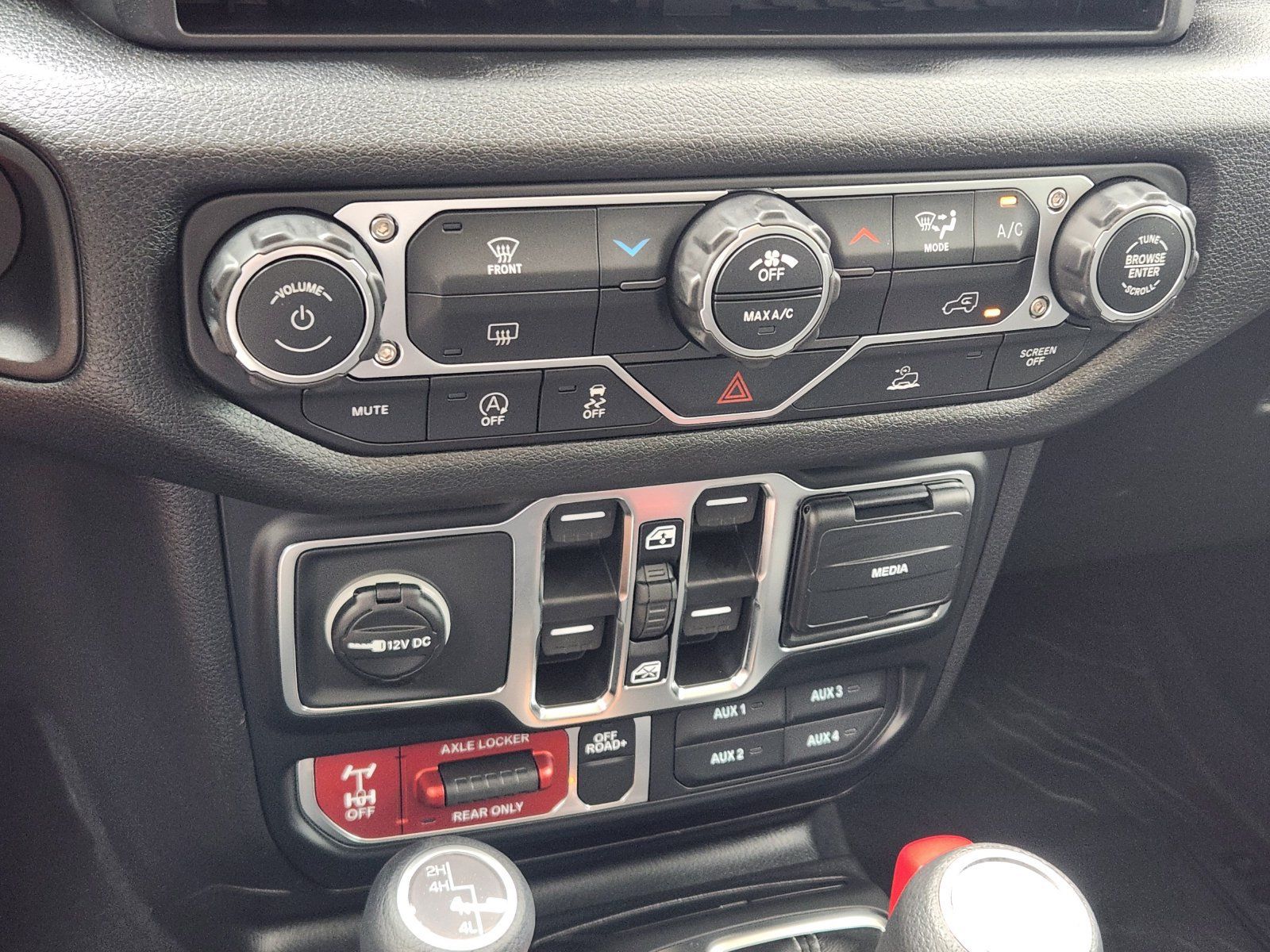 New 2026 Jeep Wrangler Unlimited Sport AWD/4WD image 18