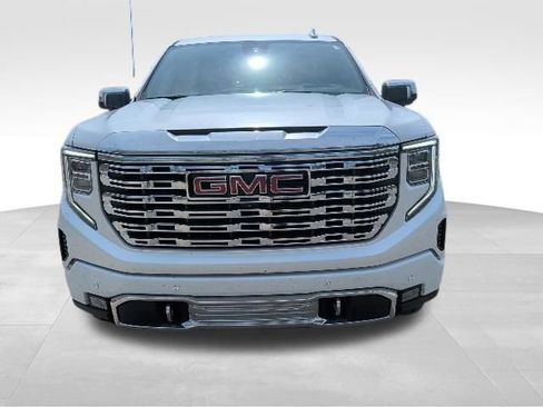 Used 2023 GMC Sierra 1500 Denali AWD/4WD image 8
