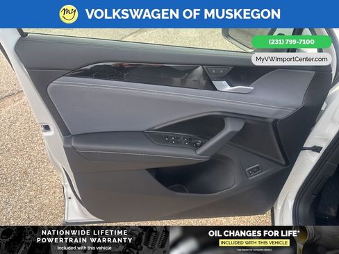 New 2026 Volkswagen Tiguan SE AWD/4WD image 10