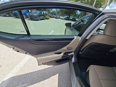 Used 2019 Lexus ES 350 w/ Premium Package FWD image 20