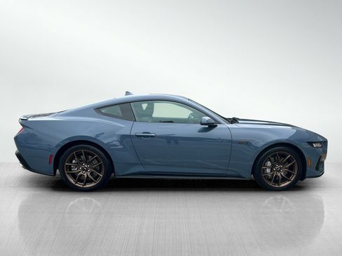 Used 2025 Ford Mustang GT Premium RWD image 4