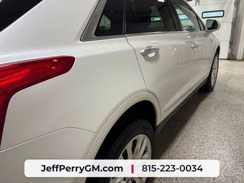 Used 2019 Cadillac XT5 Luxury AWD/4WD image 10
