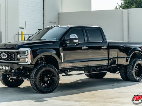 Used 2024 Ford F350 Platinum AWD/4WD image 41
