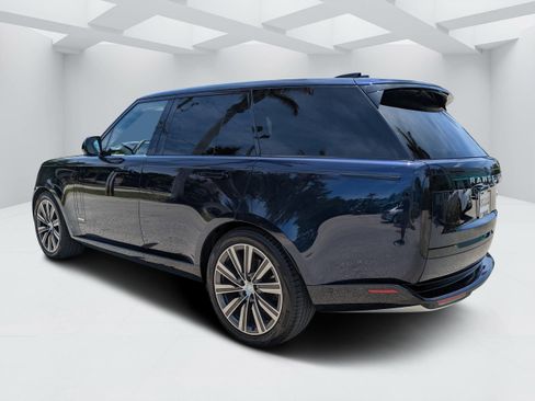 Used 2023 Land Rover Range Rover Autobiography AWD/4WD image 5