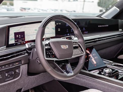 Used 2025 Cadillac Escalade V AWD/4WD image 25