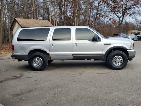 Used 2001 Ford Excursion XLT RWD image 7
