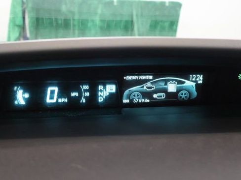 Used 2015 Toyota Prius Five image 16