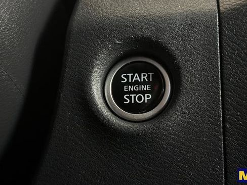Used 2022 Nissan Frontier SV RWD image 27