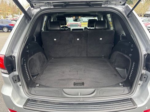 Used 2020 Jeep Grand Cherokee Altitude image 11