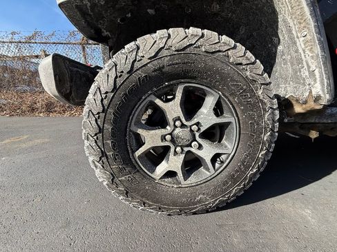 Used 2021 Jeep Wrangler Unlimited Rubicon image 9