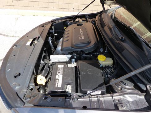 Used 2015 Chrysler 200 S w/ Navigation & Sound Group I FWD image 14