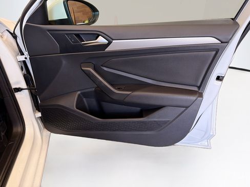 Used 2021 Volkswagen Jetta S w/ Driver Assistance Package FWD image 31