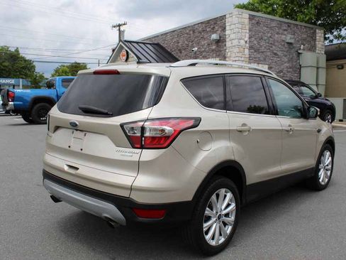 Used 2017 Ford Escape Titanium FWD image 5