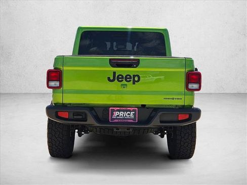 Used 2025 Jeep Gladiator Sport AWD/4WD image 7