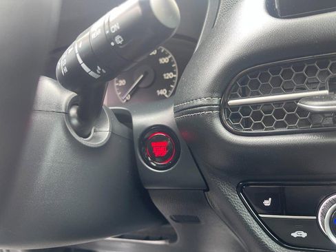 Used 2025 Honda HR-V EX-L image 26