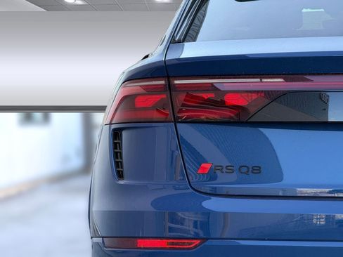 New 2026 Audi RS Q8 performance image 12