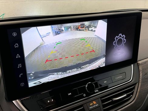 Certified 2024 Nissan Altima 2.5 SV w/ SV Premium Package image 22