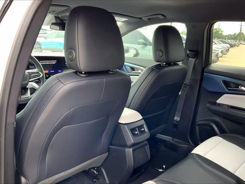New 2026 Chevrolet Equinox EV LT FWD image 23