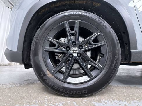 Certified 2025 Toyota Grand Highlander AWD Hybrid image 17