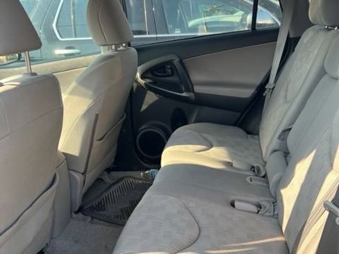 Used 2012 Toyota RAV4 4WD w/ Value Pkg image 6