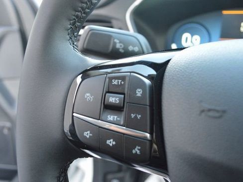 New 2026 Ford Escape Platinum w/ Premium Technology Package AWD/4WD image 18