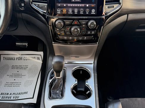 Used 2020 Jeep Grand Cherokee Altitude AWD/4WD image 23