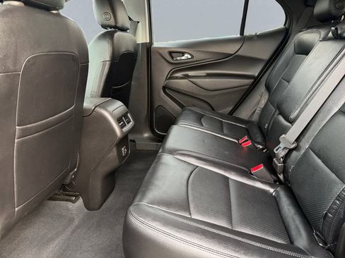 Used 2019 Chevrolet Equinox LT image 18
