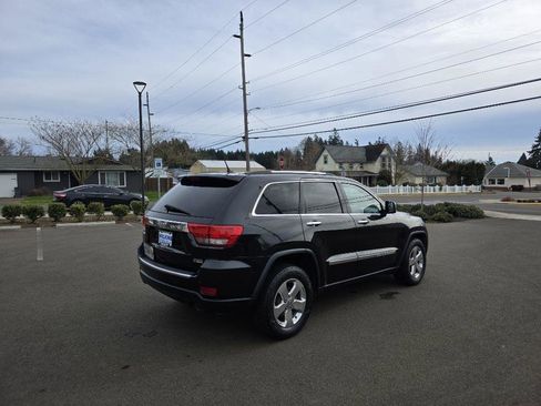Used 2013 Jeep Grand Cherokee Limited image 5